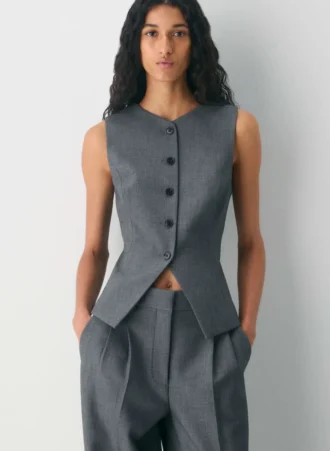 Regal Vest – (Re)ssential