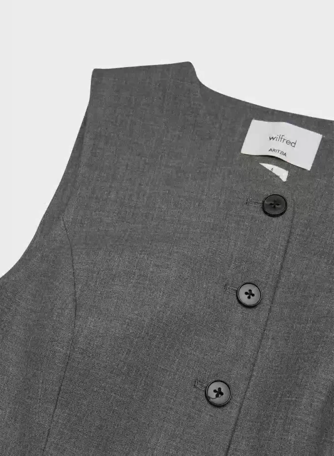 Regal Vest – (Re)ssential Regal Vest – (Re)ssential