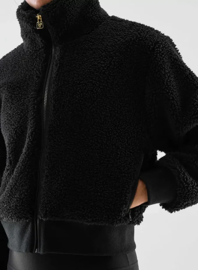 Seasons Mockneck Zip-up