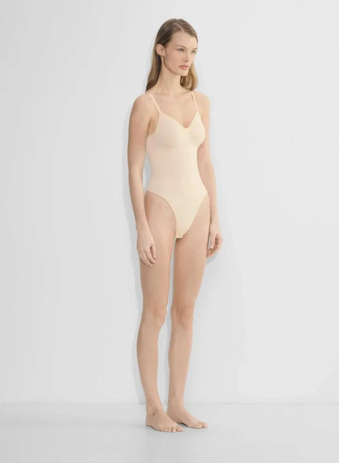 ShapeEnhance™ Low-Back Thong Bodysuit