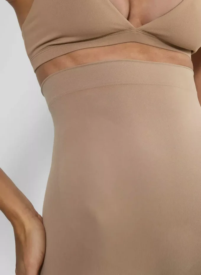 ShapeEnhance™ Seamless Super Hi-Rise Short