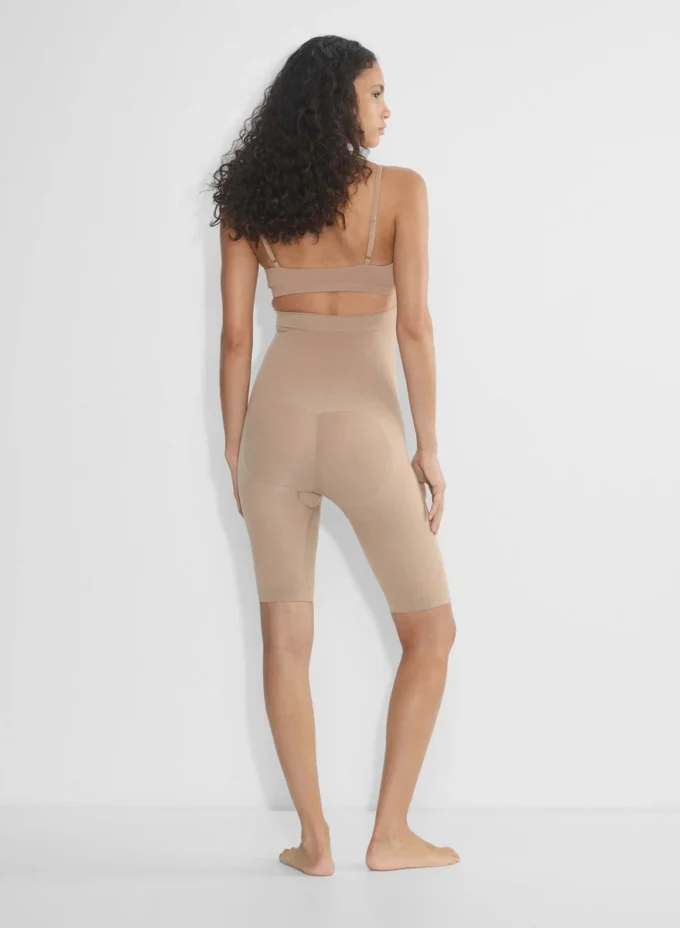 ShapeEnhance™ Seamless Super Hi-Rise Short