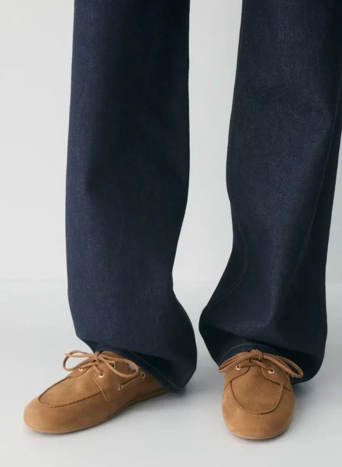 Sperry x Aritzia Slim Boat Shoe – Nubuck Leather