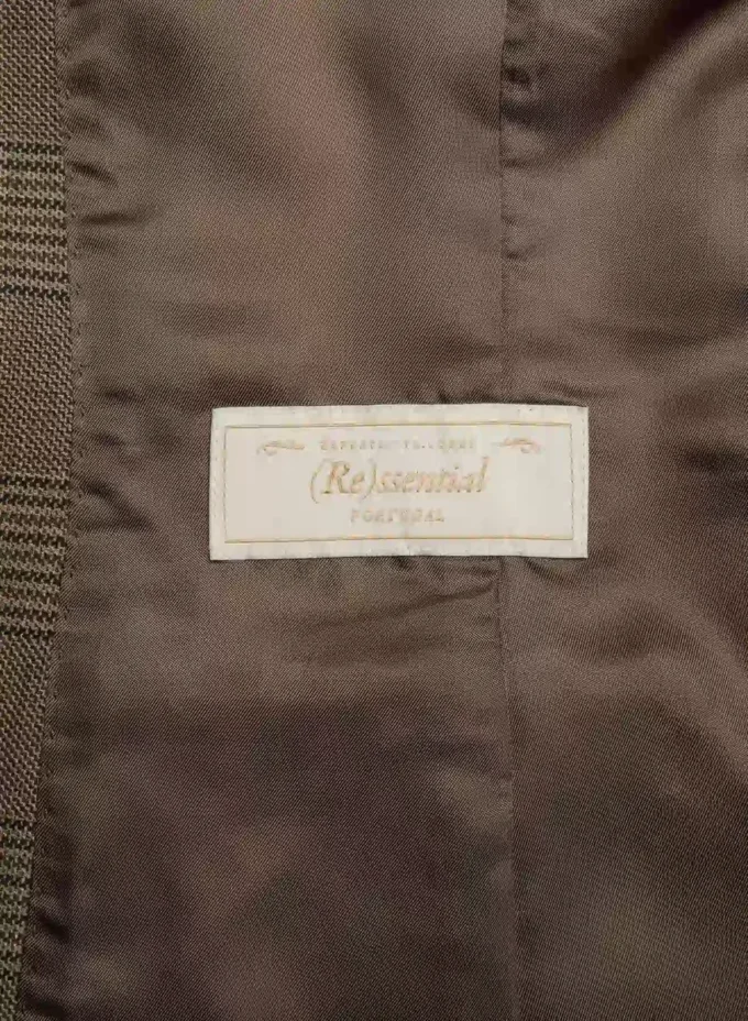 Standout Double-Breasted Blazer – (Re)ssential Standout Double-Breasted Blazer – (Re)ssential