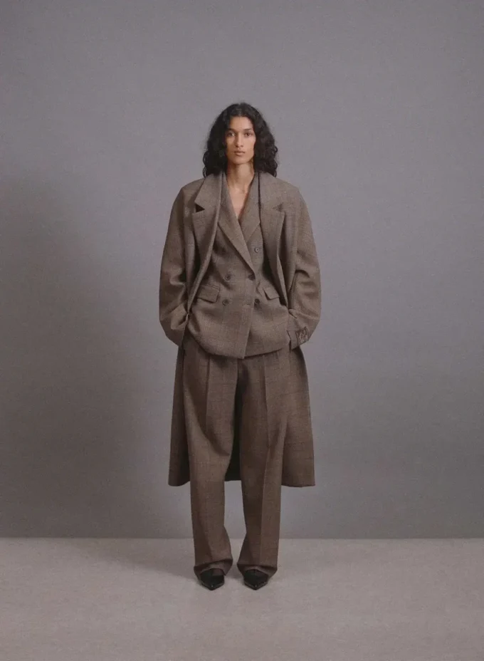 Standout Double-Breasted Blazer – (Re)ssential Standout Double-Breasted Blazer – (Re)ssential