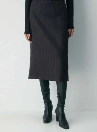 Stiletto Wool Skirt