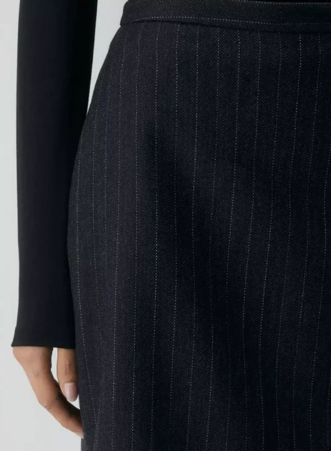 Stiletto Wool Skirt