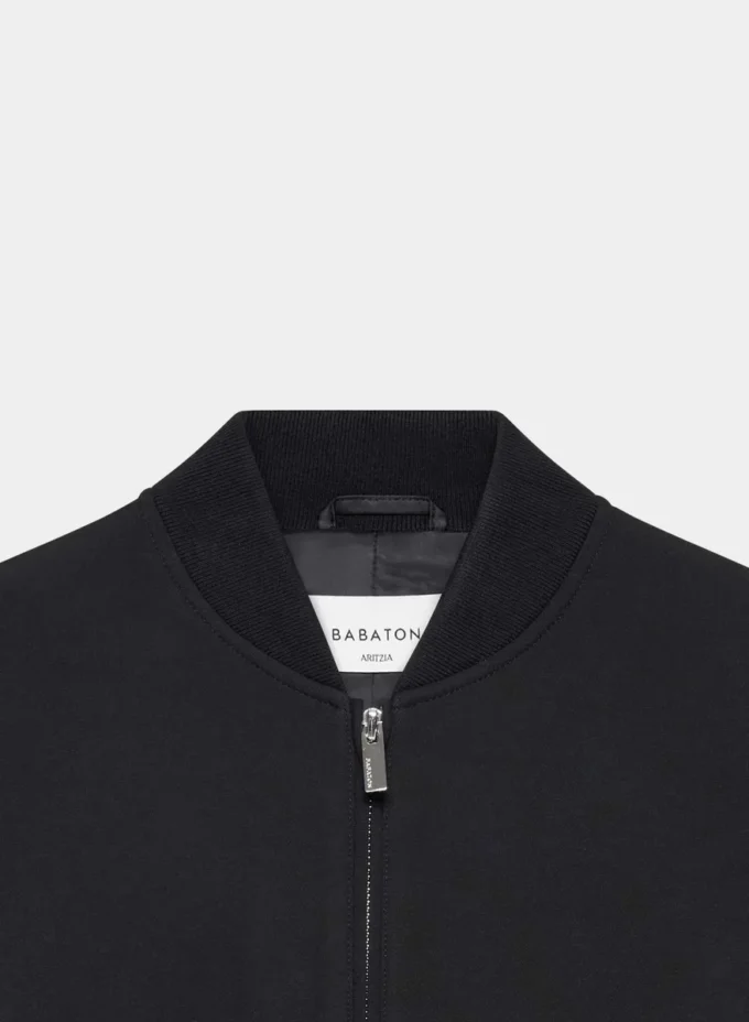 Succession Bomber – (Re)ssential Succession Bomber – (Re)ssential