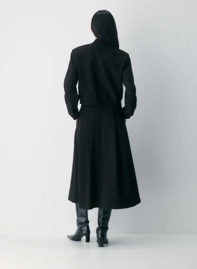 Succession Bomber – (Re)ssential Succession Bomber – (Re)ssential