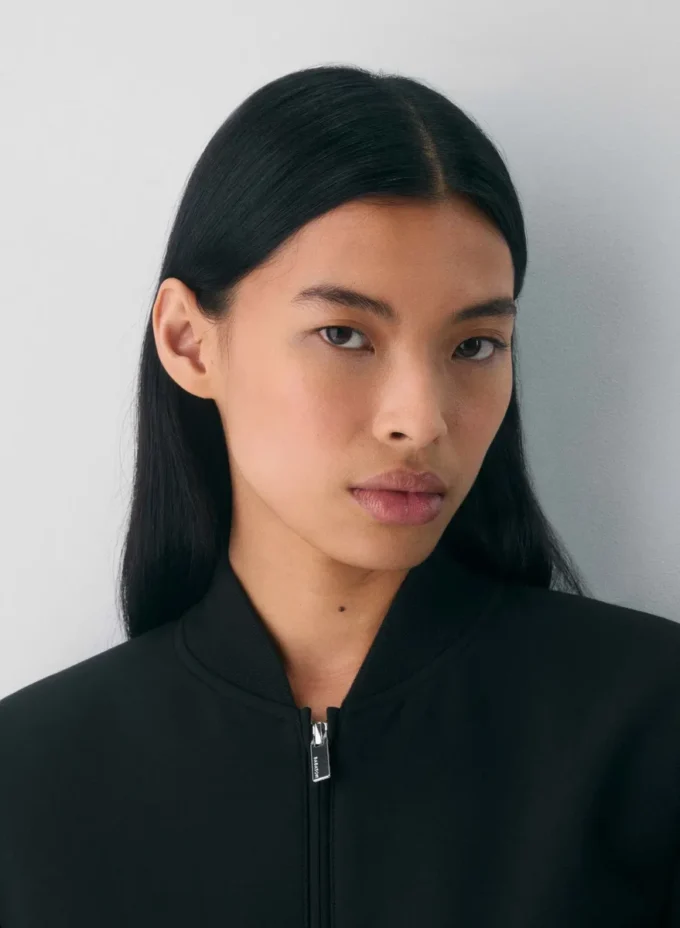 Succession Bomber – (Re)ssential Succession Bomber – (Re)ssential