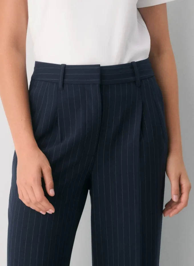 The Effortless Pant™ Curve-fit The Effortless Pant™ Curve-fit