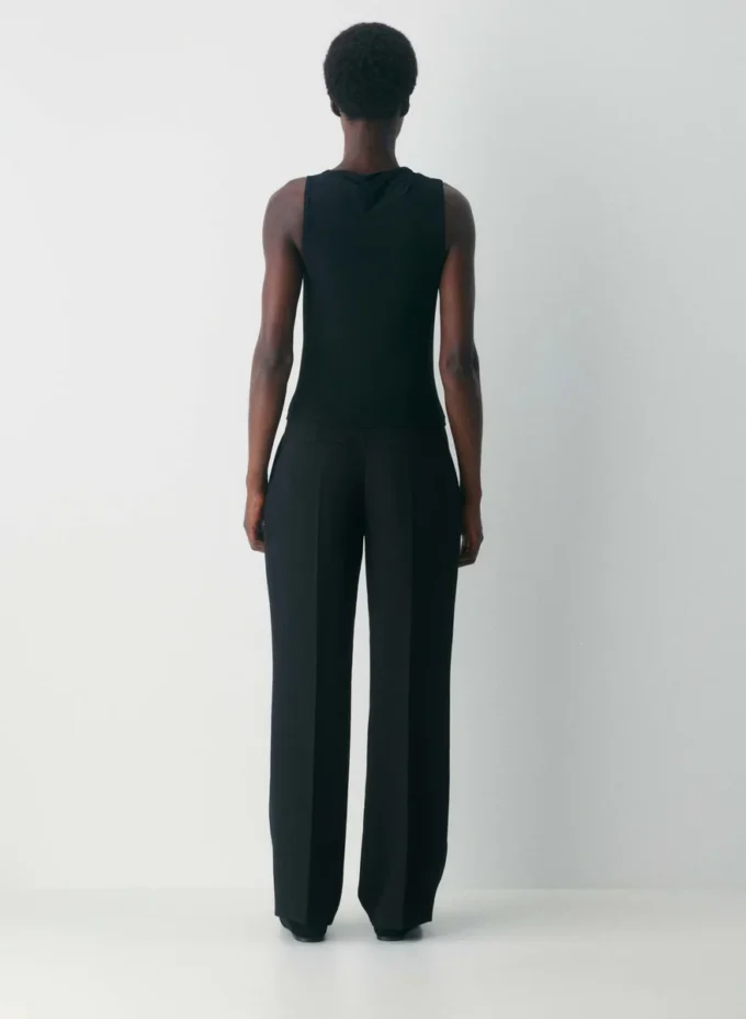 The Effortless Pant™ Curve-Fit Lo-Rise – Crepette™ The Effortless Pant™ Curve-Fit Lo-Rise – Crepette™