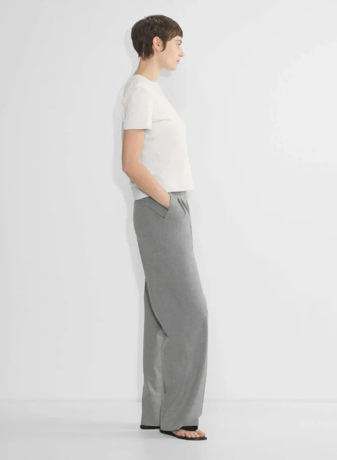 The Effortless Pant™ – (Re)ssential Light The Effortless Pant™ – (Re)ssential Light