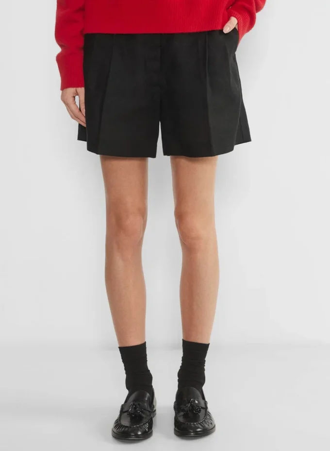 The Effortless Short™ Linen Mid-thigh The Effortless Short™ Linen Mid-thigh