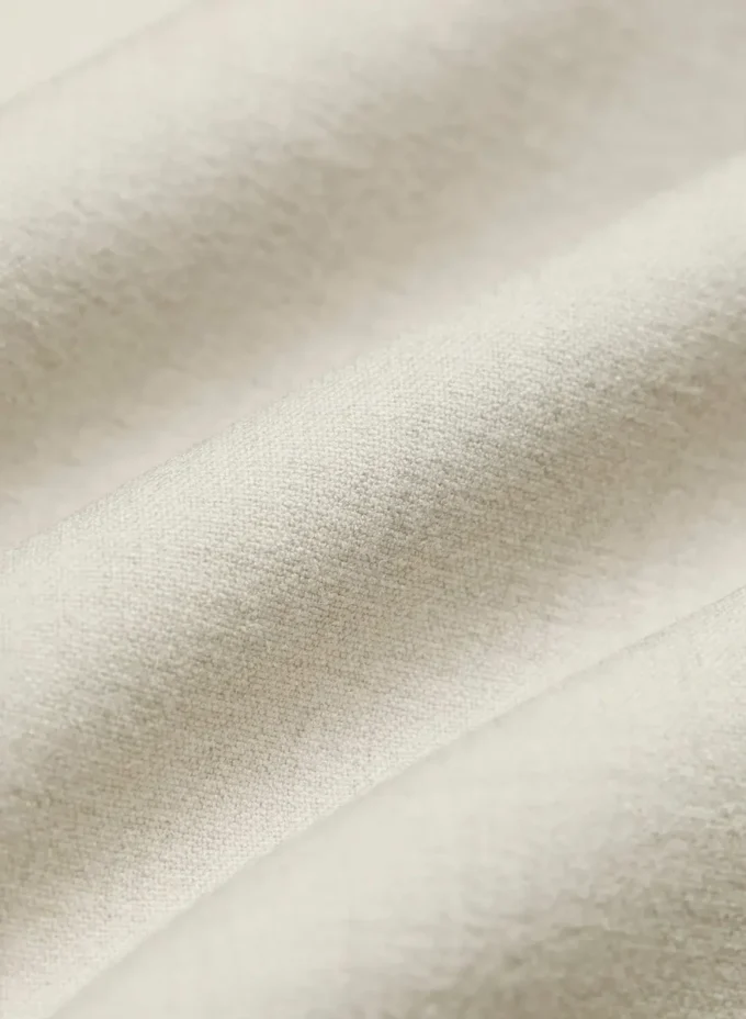 The Effortless Short™ Mid-thigh – (Re)ssential Light The Effortless Short™ Mid-thigh – (Re)ssential Light