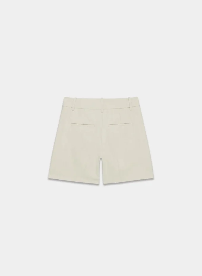 The Effortless Short™ Mid-thigh – (Re)ssential Light The Effortless Short™ Mid-thigh – (Re)ssential Light