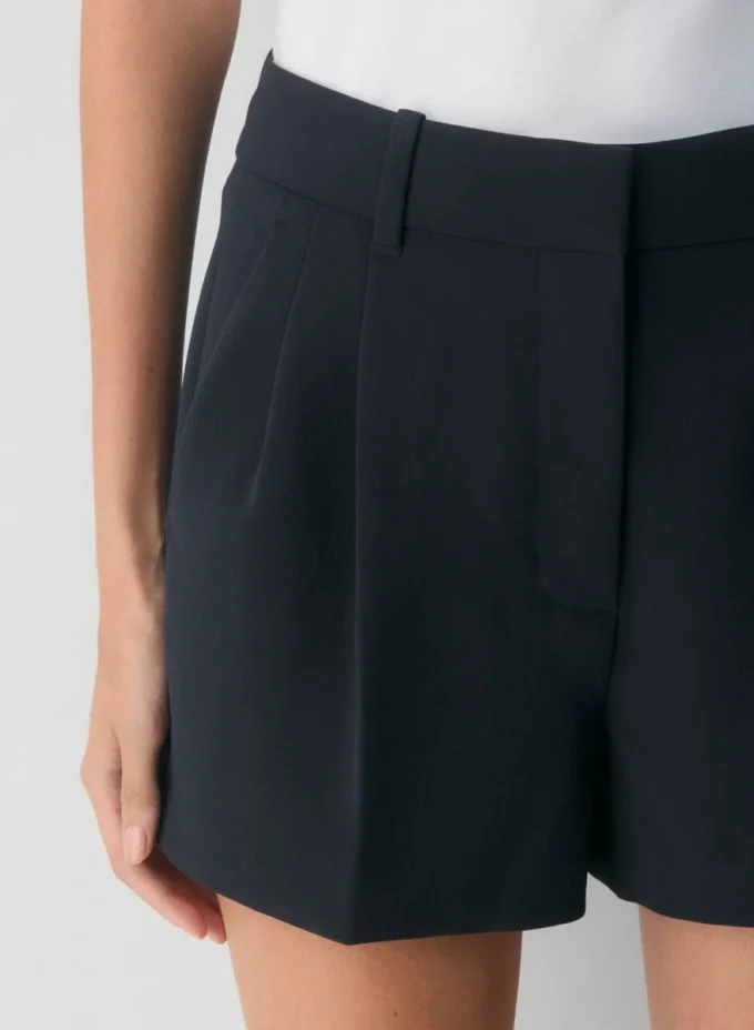 The Effortless Short™ Mini – Crepette™ The Effortless Short™ Mini – Crepette™