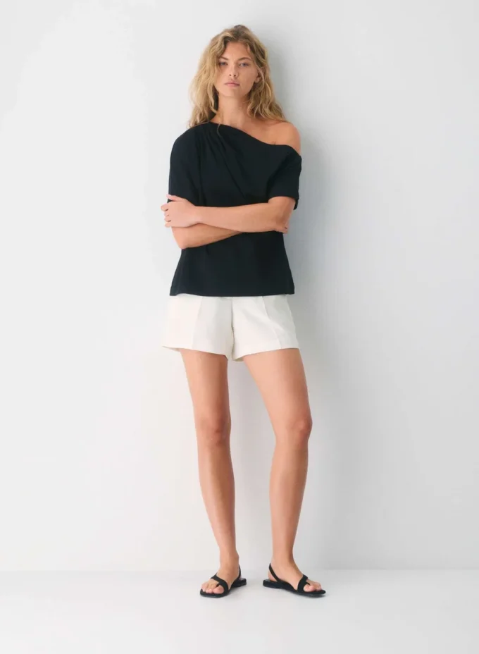 The Limitless Short™ Curve-Fit Mid-Thigh – Crepette™ The Limitless Short™ Curve-Fit Mid-Thigh – Crepette™