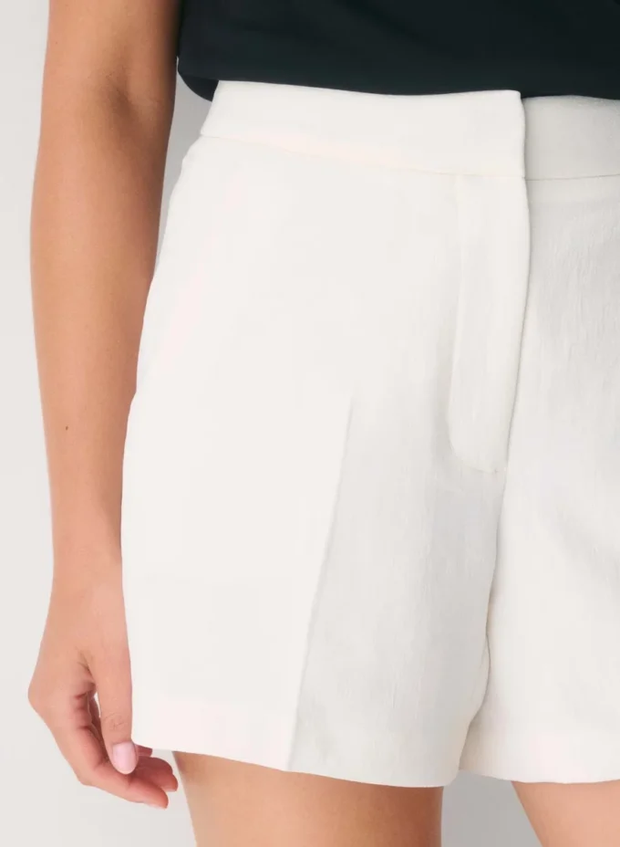 The Limitless Short™ Curve-Fit Mid-Thigh – Crepette™ The Limitless Short™ Curve-Fit Mid-Thigh – Crepette™