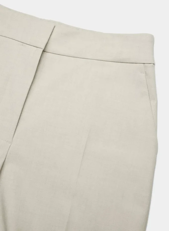 The Limitless Short™ Mid-thigh – (Re)ssential Light The Limitless Short™ Mid-thigh – (Re)ssential Light