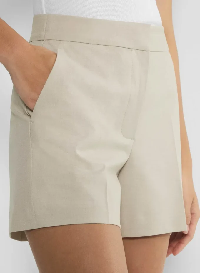 The Limitless Short™ Mid-thigh – (Re)ssential Light The Limitless Short™ Mid-thigh – (Re)ssential Light