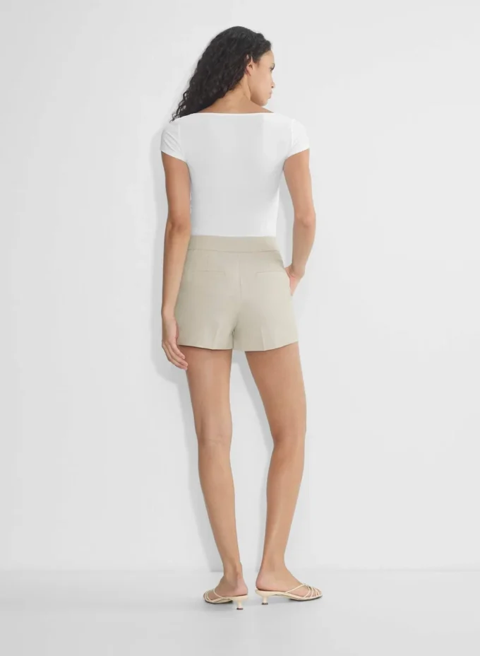 The Limitless Short™ Mini – (Re)ssential Light The Limitless Short™ Mini – (Re)ssential Light