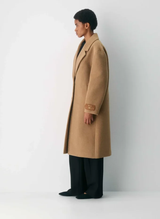 The Only Coat – (Re)Camel Wool The Only Coat – (Re)Camel Wool