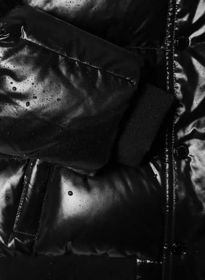 The Super Chalet Puff™ – Hi-Gloss