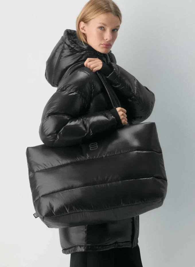 The Super Puff™ Tote Bag – Hi-Gloss The Super Puff™ Tote Bag – Hi-Gloss