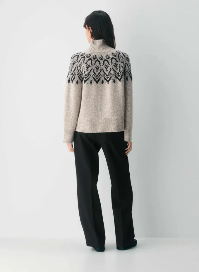 Trophy Wool Cashmere Turtleneck Trophy Wool Cashmere Turtleneck