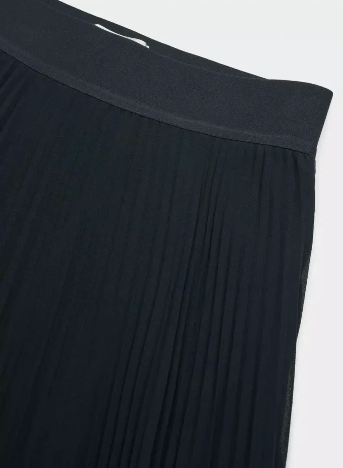Twirl Pleated Skirt